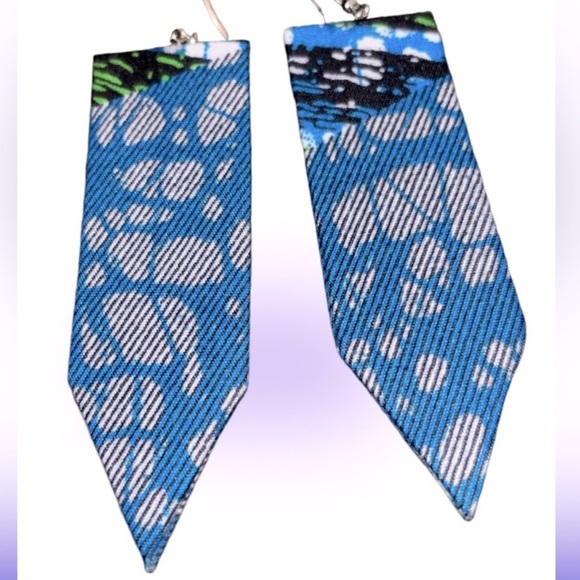 Ankara fabric handmade rectangular earrings - Picture 8 of 8